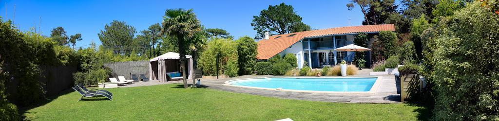 D'hotes Etchebri Bed & Breakfast